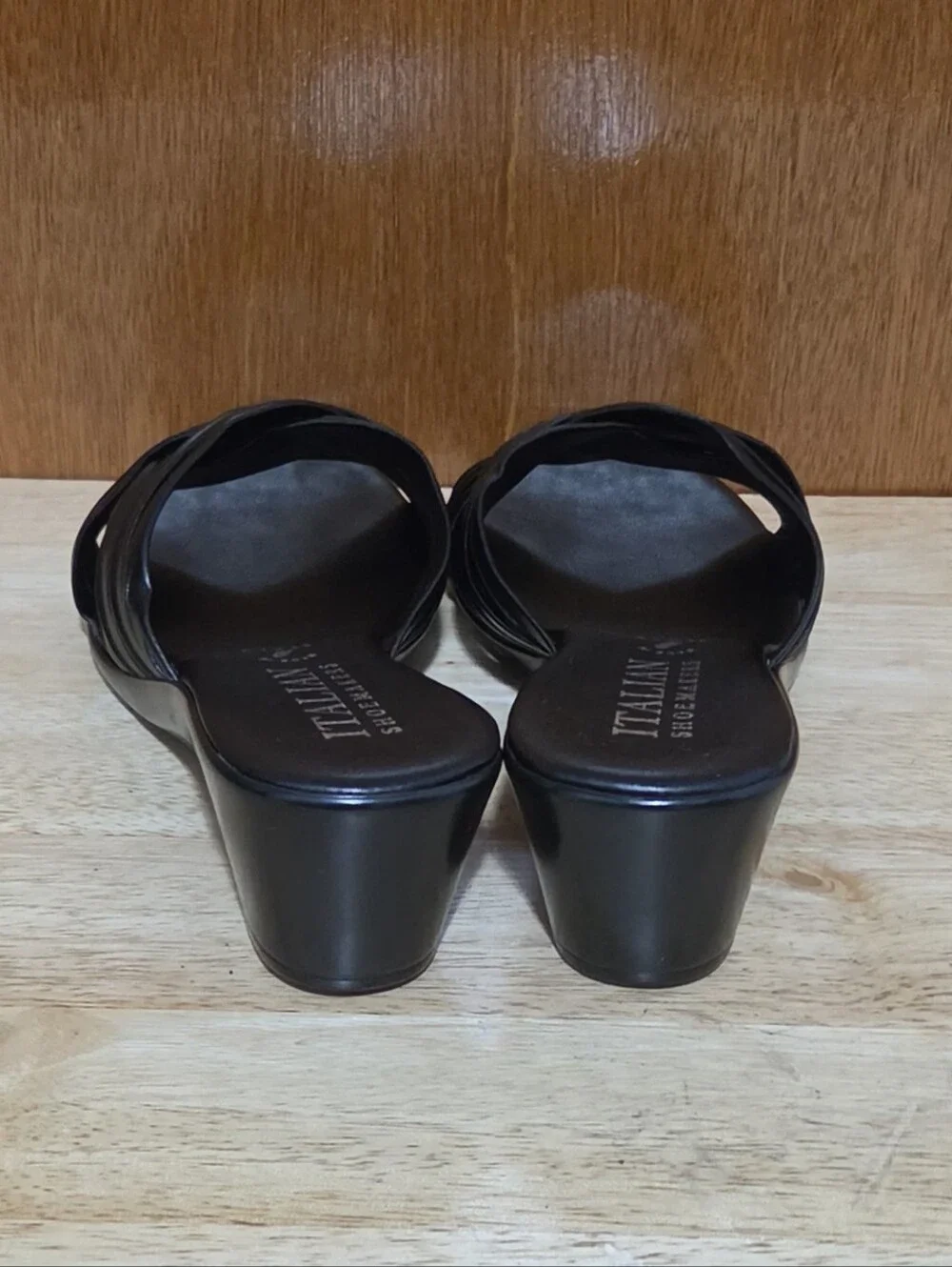Italian Shoemakers stylish comfortable